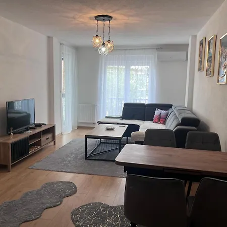 Apartment Munir Zahirovic *